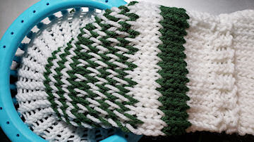 Spool knitting - Wikipedia